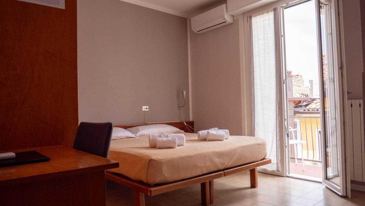 Albergo Tecla Lazise Exterior photo