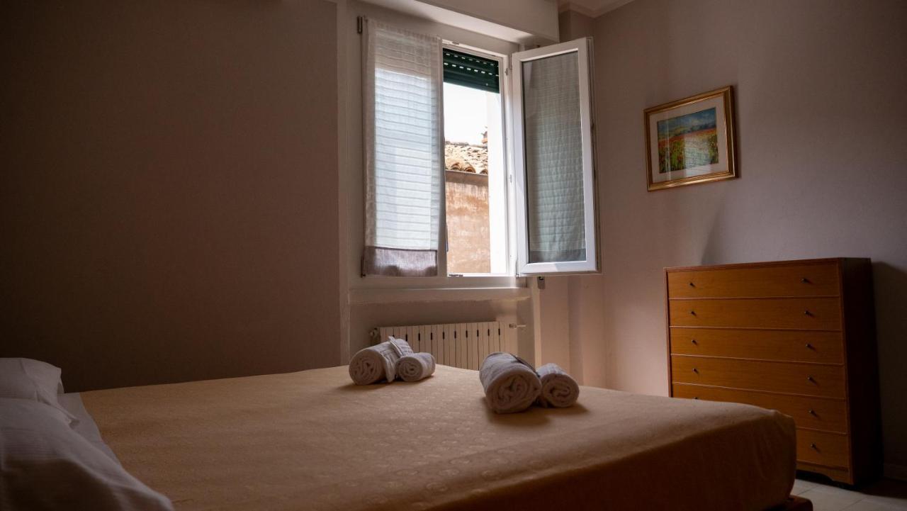 Albergo Tecla Lazise Exterior photo